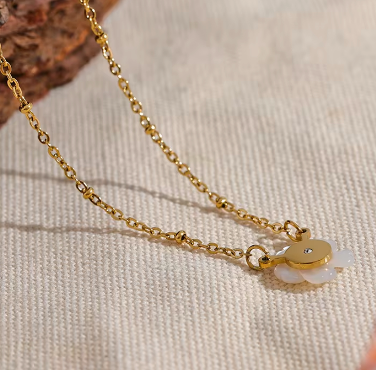 Shell flower Pendant
