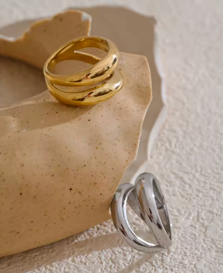 Double Layer Geometric Ring